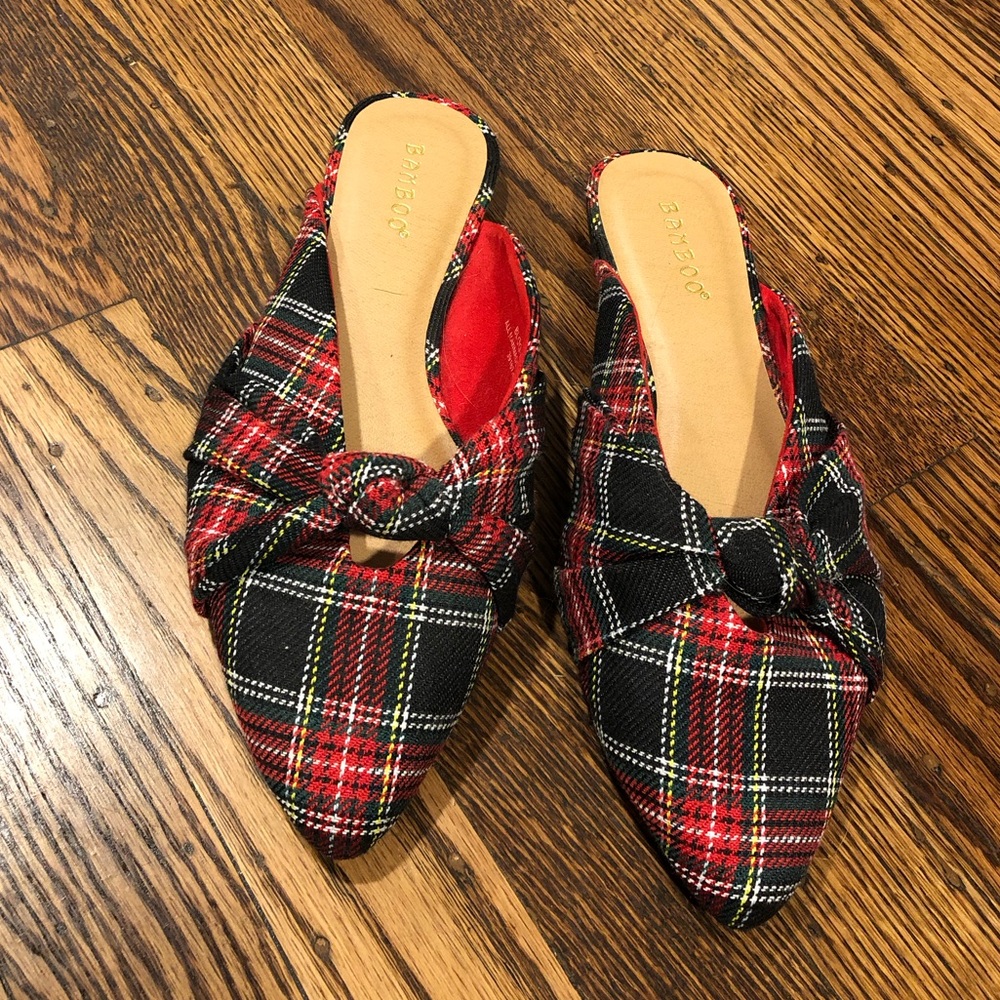 Pointed Toe Mules